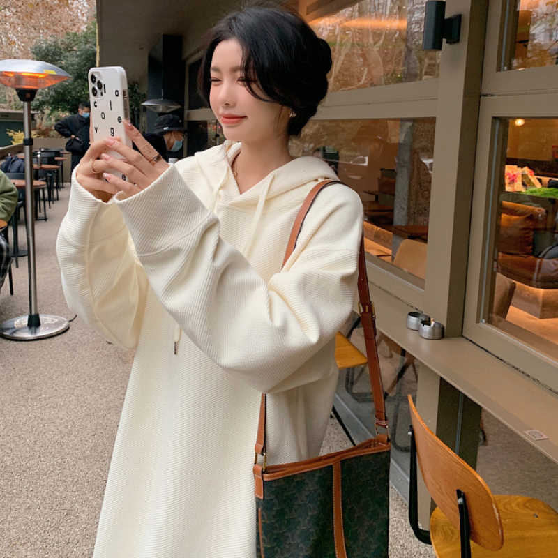 リブオーバーパーカーワンピース