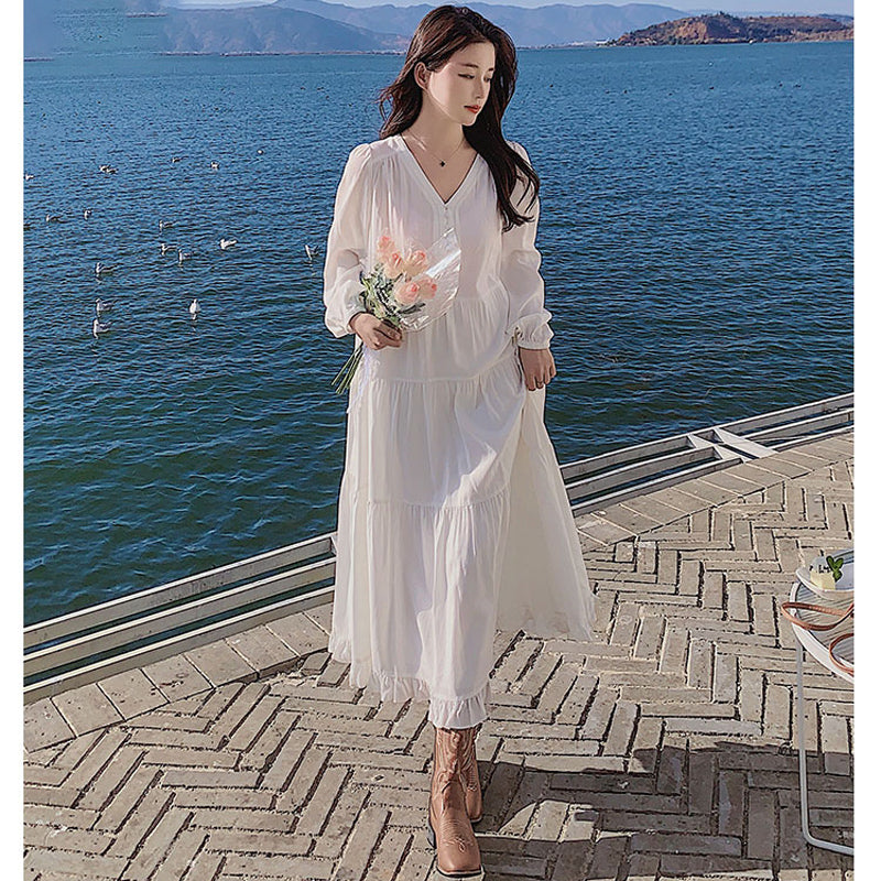 ティアードホワイトワンピース