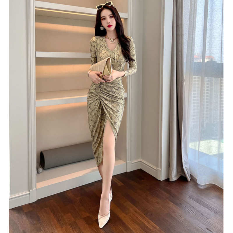 スパンコールフロントギャザーイレヘムパイソンワンピース