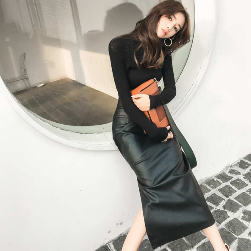 サイドスリットエコレザーロングスカート