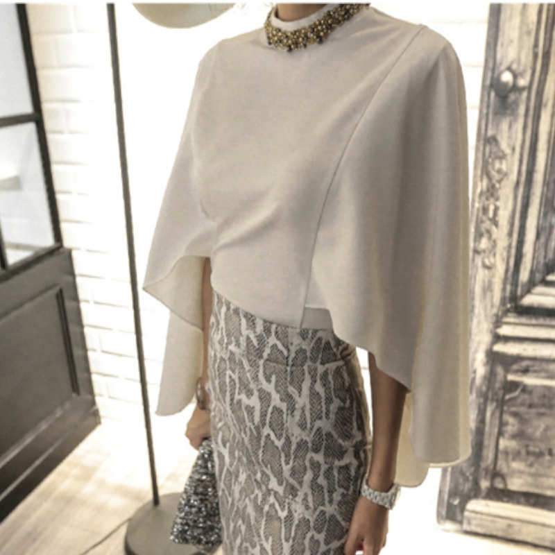 ポンチョ風ビジューブラウス×レオパード柄タイトスカート(2colors)