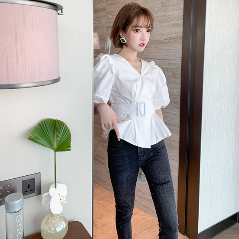 Vネックペプラムトップ×カットオフスキニーデニムパンツ【上下別売り可】