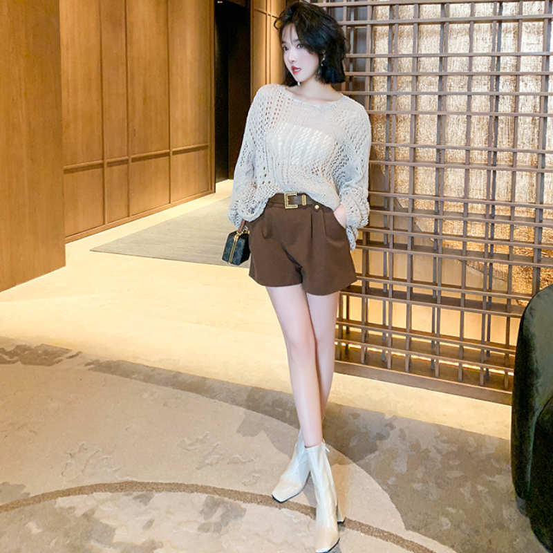 パッチワーク風オーバークロシェニット×ベルト付きタックショートパンツ【上下別売り可】