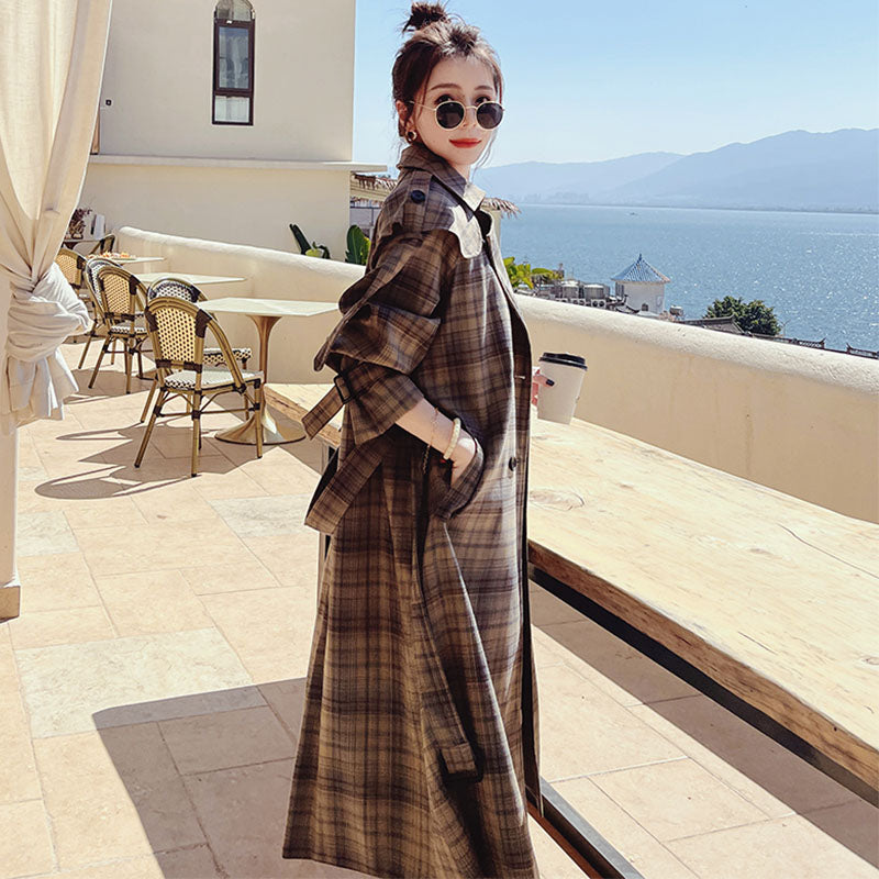 チェックショルダーヨークロングトレンチコート