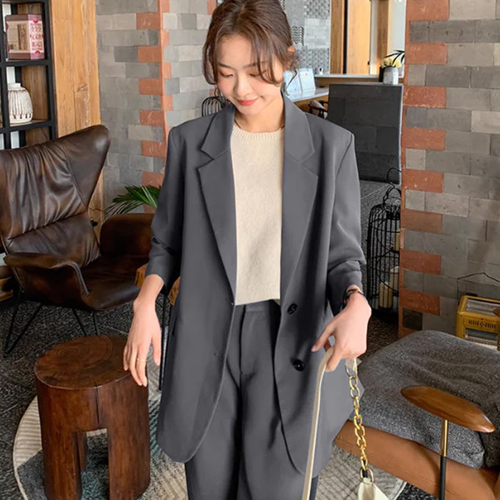 チャコールパンツスーツ