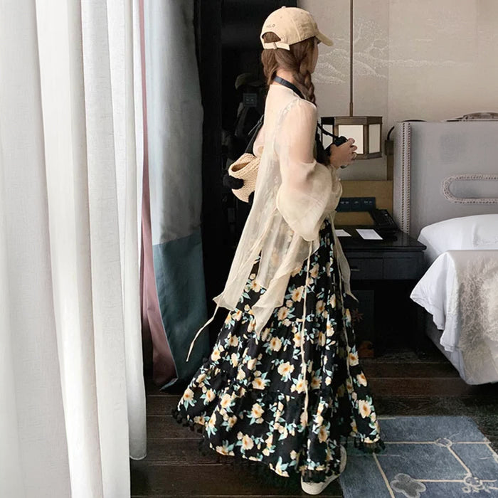 シアーブラウス×フラワーボリュームワンピース