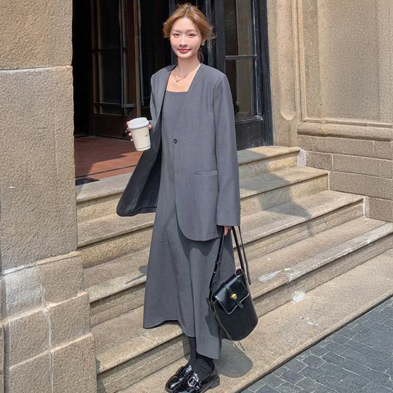 ノーカラージャケット×マキシ丈ワンピース