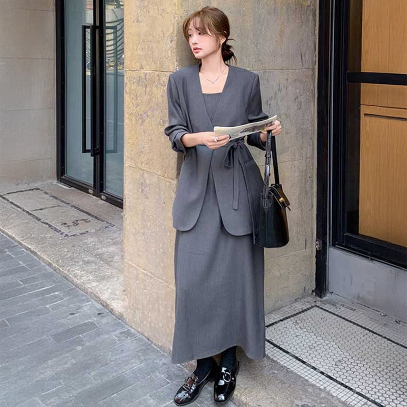 ノーカラージャケット×マキシ丈ワンピース