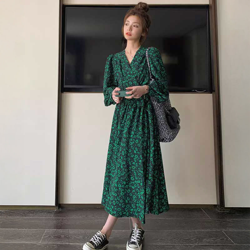 グリーンフラワーワンピース