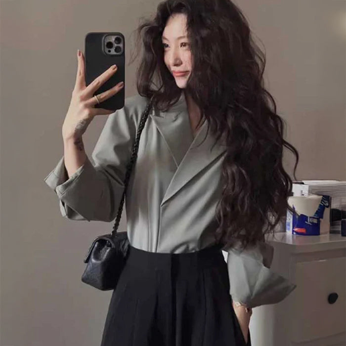 テーラードカラーブラウス