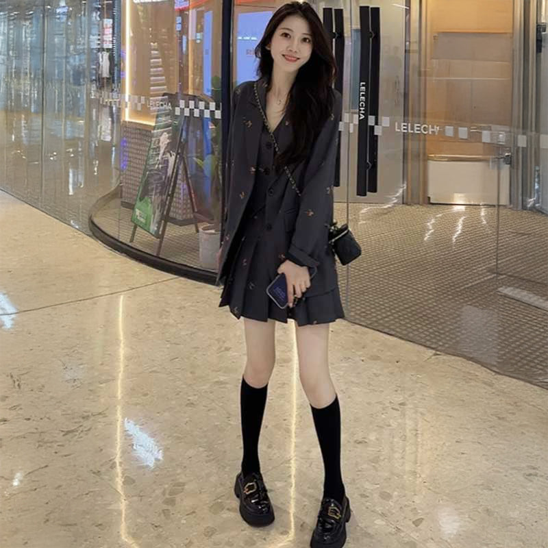 刺繍入りアンサンブル