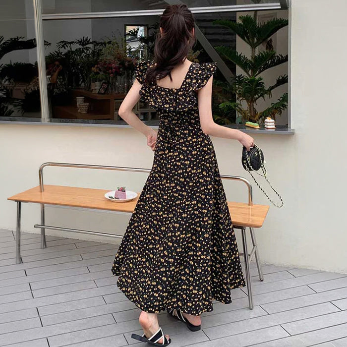 Vネック小花柄フレアシルエットワンピース