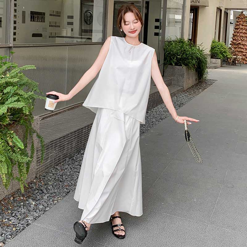 フィッシュテールカットソー×スリットラップスカート