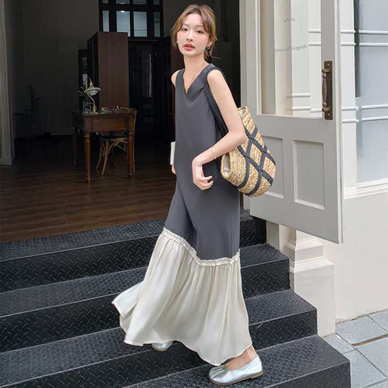 裾フレアノースリーブワンピース