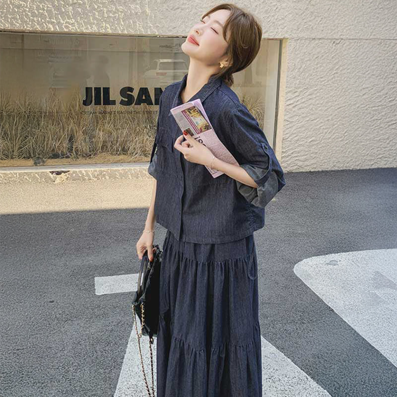 デニムシャツ×ティアードロングスカート