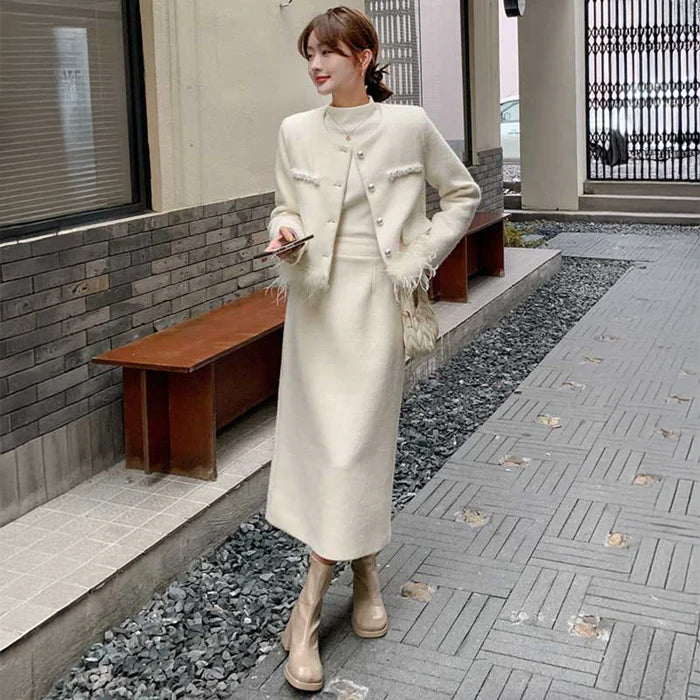 ファー付きノーカラージャケット×ロングスカート