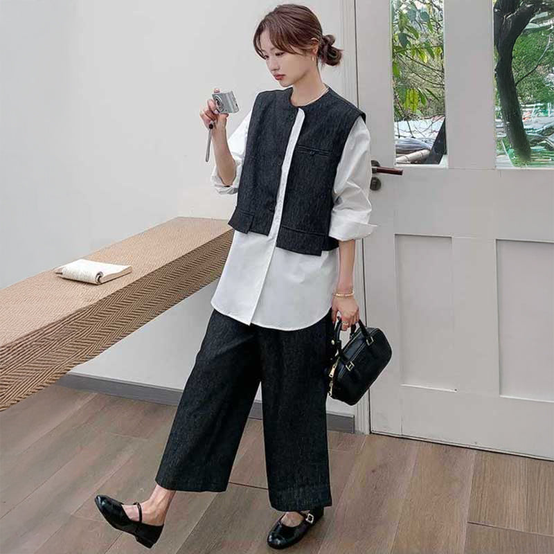 レイヤード風ブラウス×ワイドクロップドパンツ