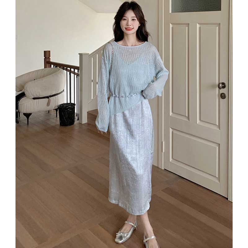 シアーニット×シャイニーキャミワンピース