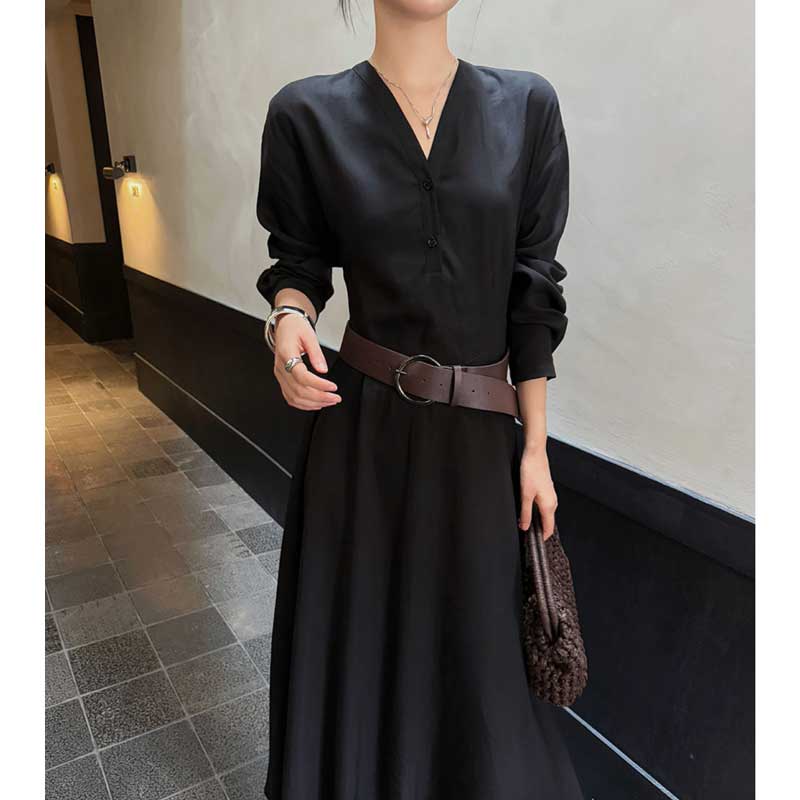 あまねアナイ⭐︎Ｖネック　ワンピース　黒　ベルト付き あまね様専用アナイ⭐︎Vネック ワンピース 黒 ベルト付き