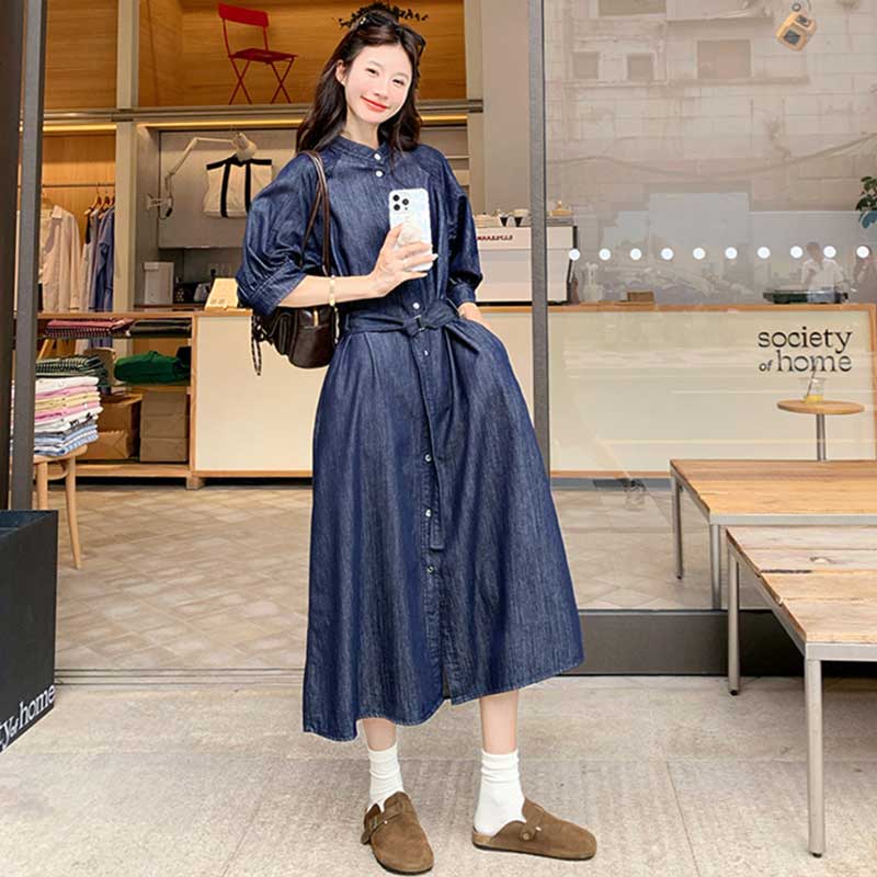 ノーカラーロングデニムワンピース（青）秋 大人の洗練デニムスタイル