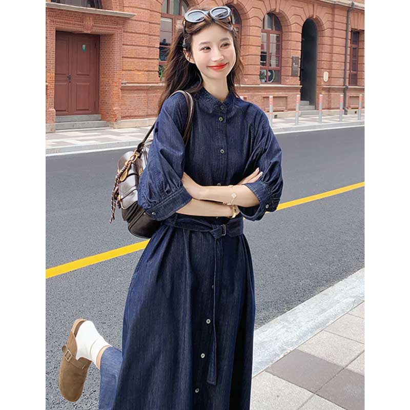 ノーカラーロングデニムワンピース（青）秋 大人の洗練デニムスタイル