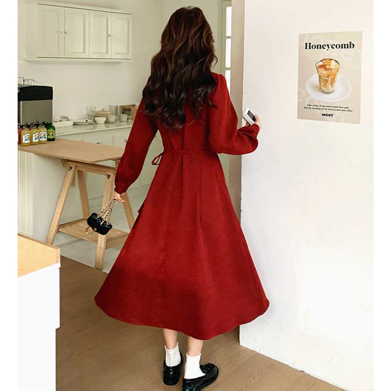 レトロセットアップ風ワンピース