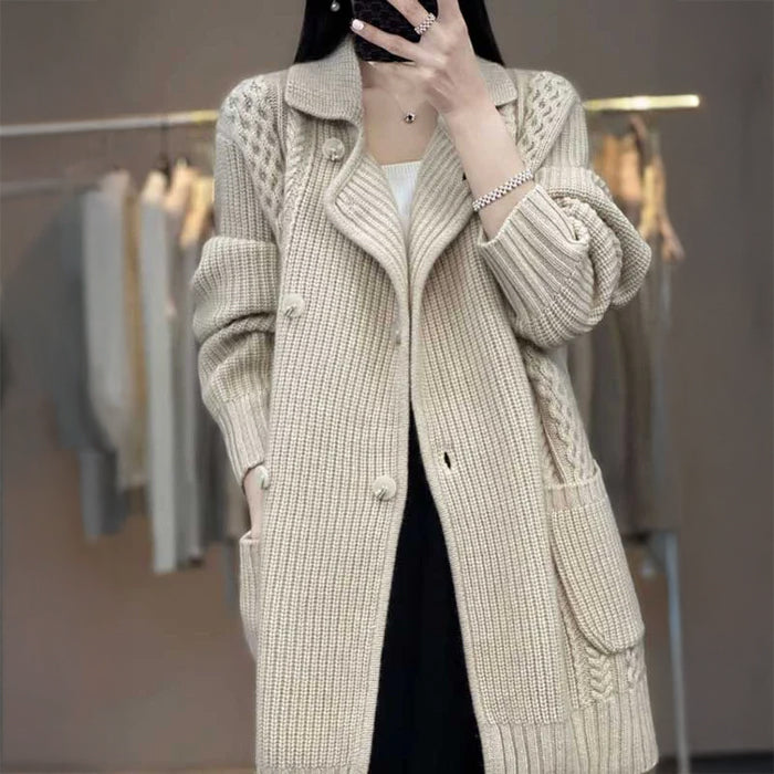 ケーブル編みニットロングカーディガン