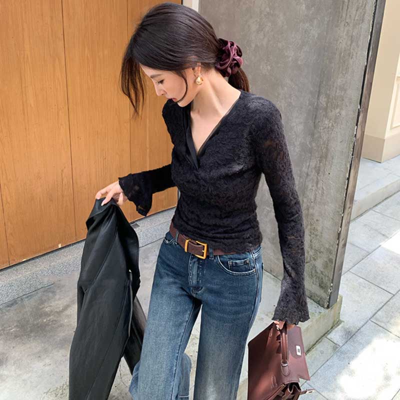 Vネックレースカットソー(2colors)