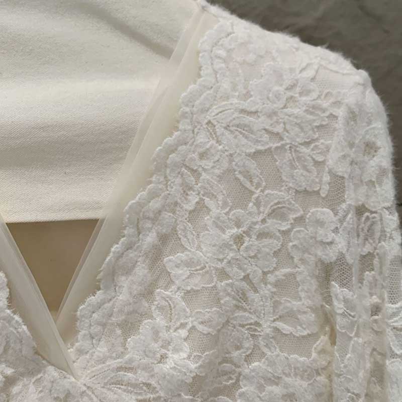 Vネックレースカットソー(2colors)