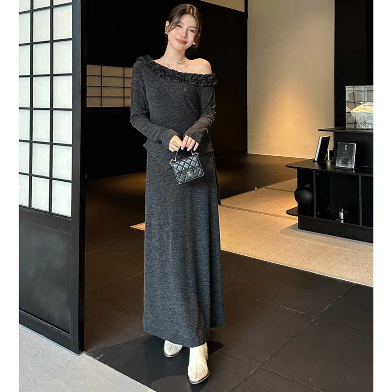 ワンショルダーフリルネックセットアップ