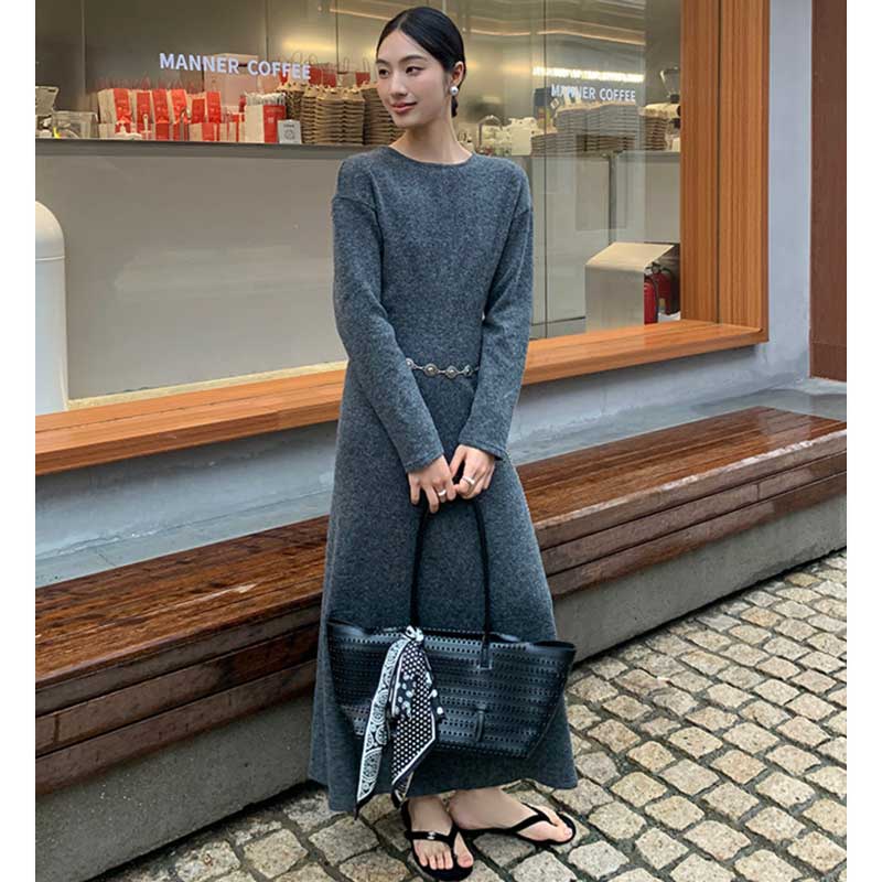 チェーンベルト付きマキシワンピース(2colors)