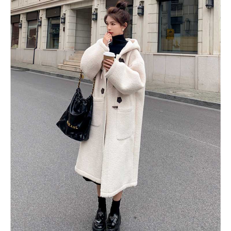 ボアロングダッフルコート（白）秋/冬 暖かさと可愛らしさを両立