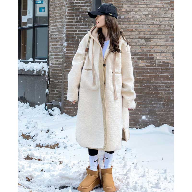 フード付きボアロングコート