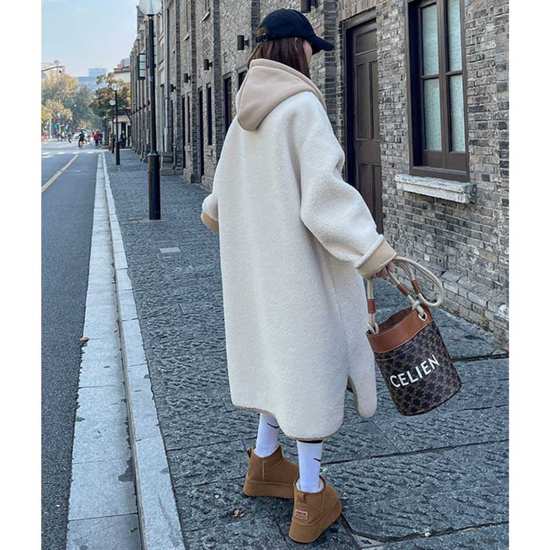 フード付きボアロングコート