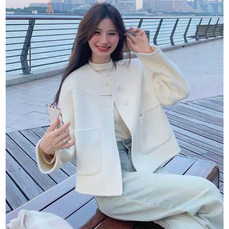 theory 24SS ノーカラーショートジャケット　白　0 theory 24SS ノーカラーショートジャケット 白 0 theory 24SS ノー