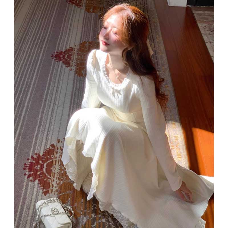 レーストリムフレアニットワンピース