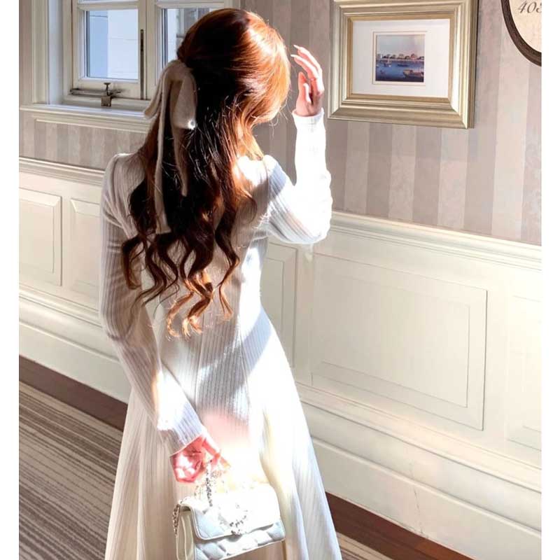 レーストリムフレアニットワンピース