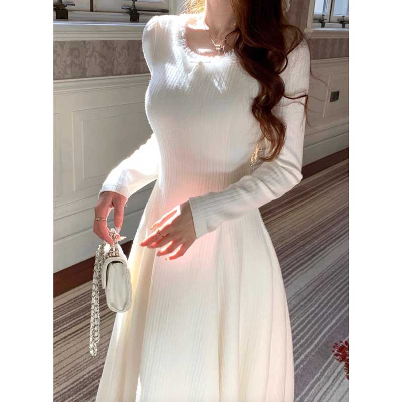 レーストリムフレアニットワンピース