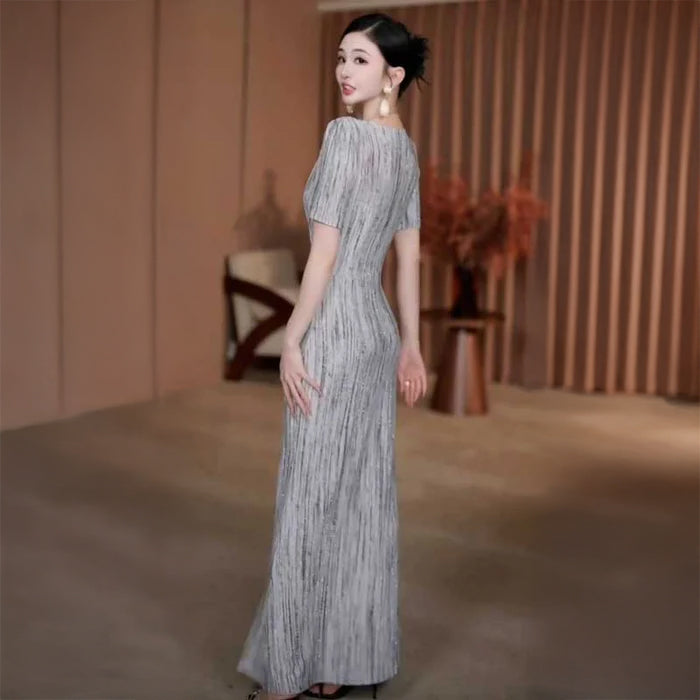 グレー プリーツラップデザインワンピース