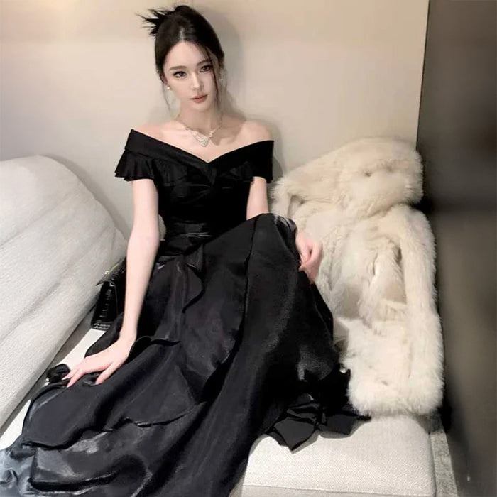 オフショルダーティアードワンピース(3colors)（黒・白・紺