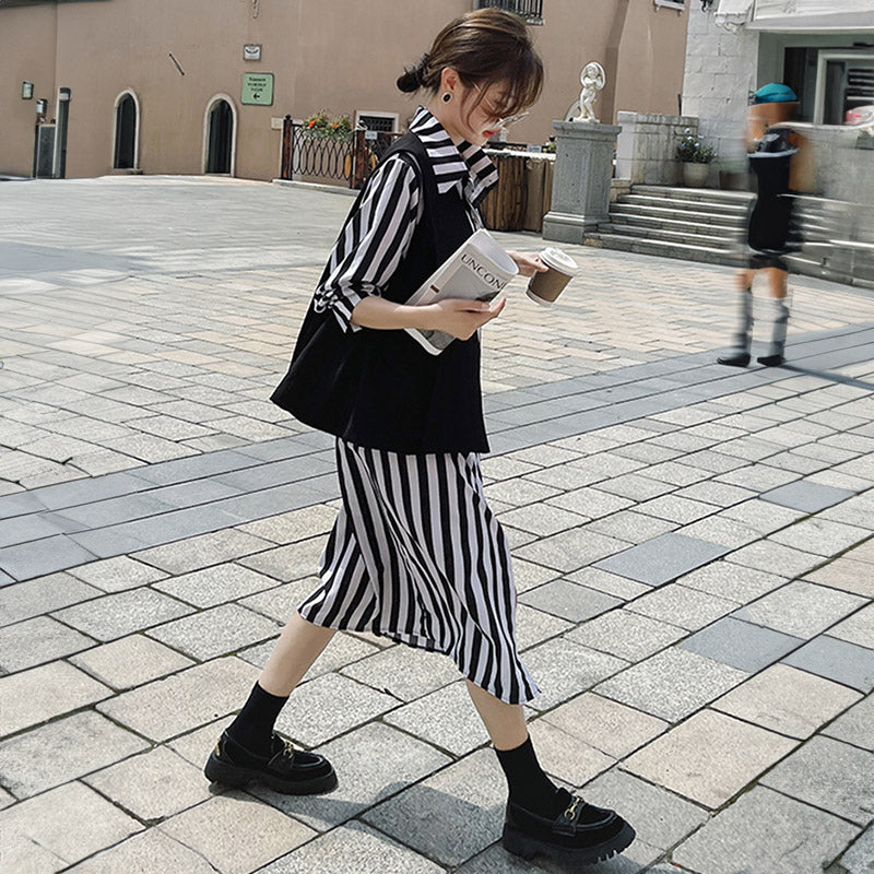 ノーカラーベスト×ストライプシャツワンピース