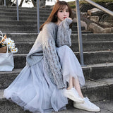 ケーブルスリーブニット×ボリュームチュールスカート