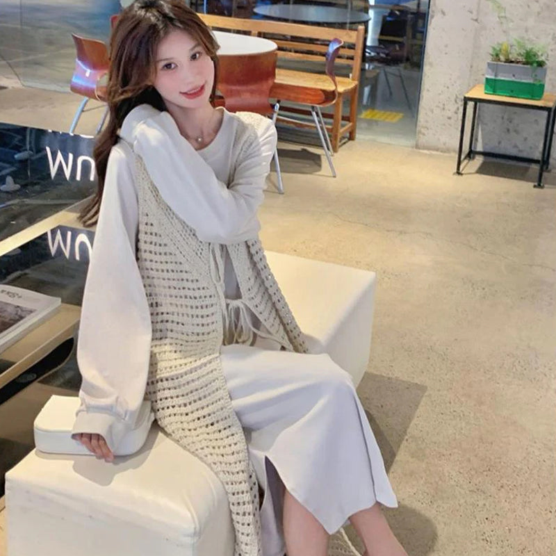 レースロングカーディガン×サイドスリットワンピース