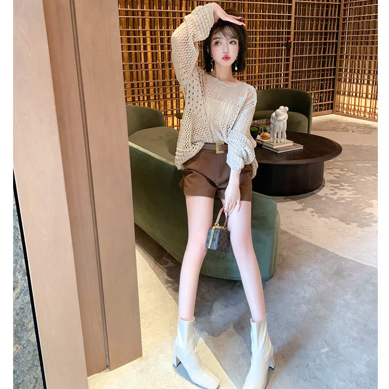 パッチワーク風オーバークロシェニット×ベルト付きタックショートパンツ【上下別売り可】