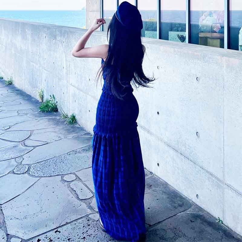 チューブトップブルーチェックロング丈ワンピース(ブルー)夏