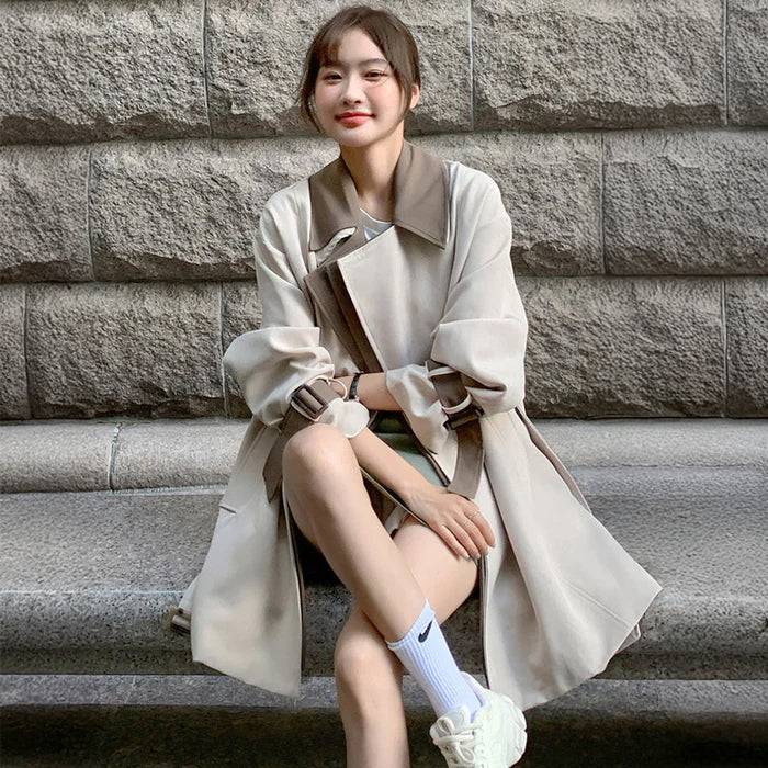 レイヤード風ツートンカラートレンチコート