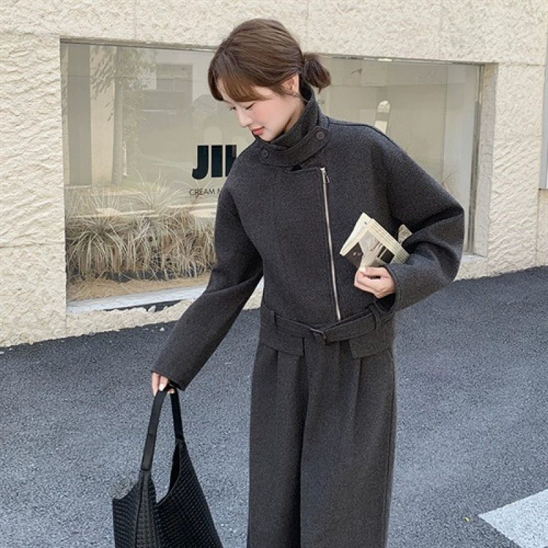 グレージャケット×ワイドパンツスーツ