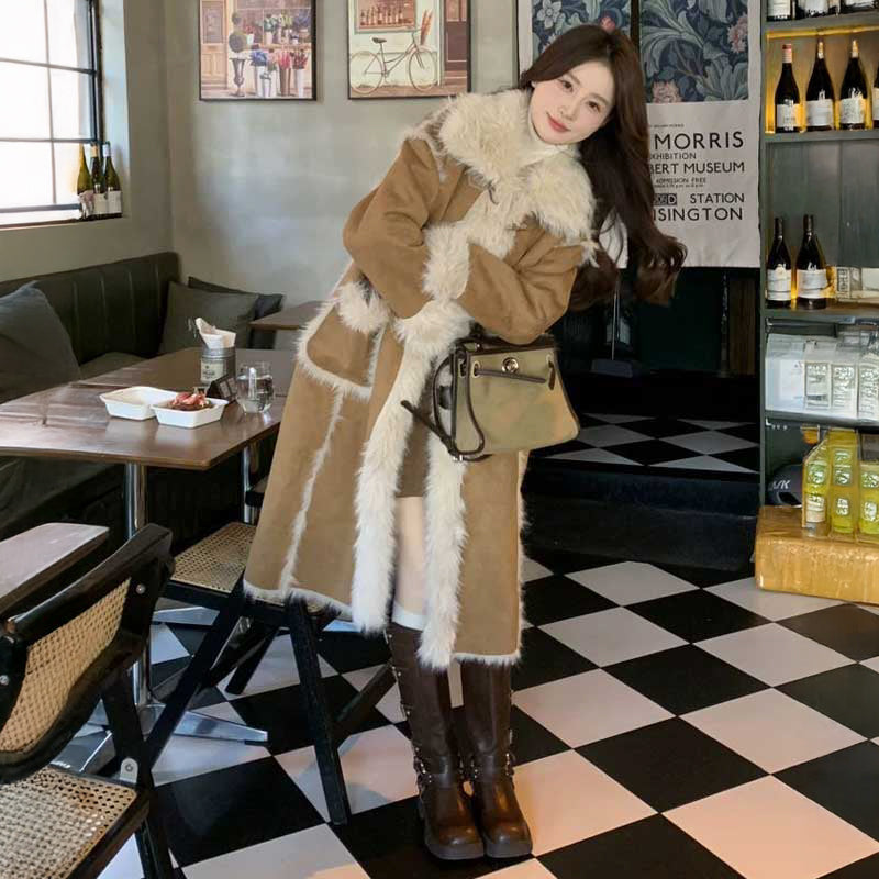 ファーパイピングムートンコート