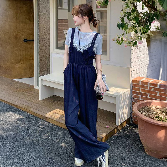 ラウンドネックTシャツ×レースサロペット