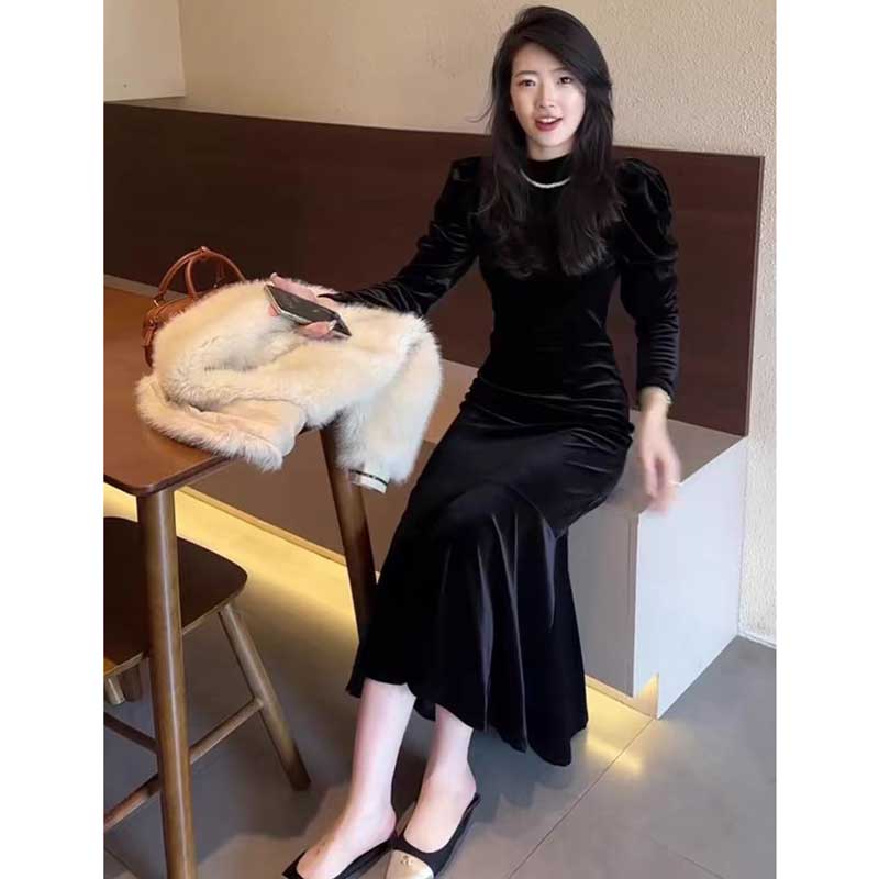 ベロアマーメイドラインワンピース